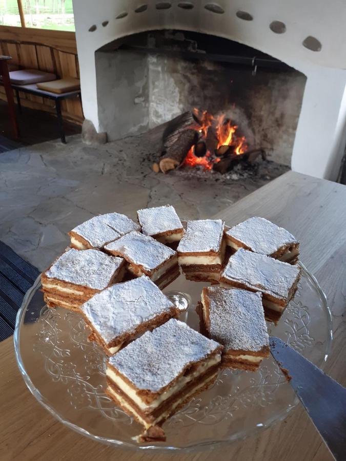 Hotel La Malu' Bistritei - Casutele Valea Stanii Zewnętrze zdjęcie
