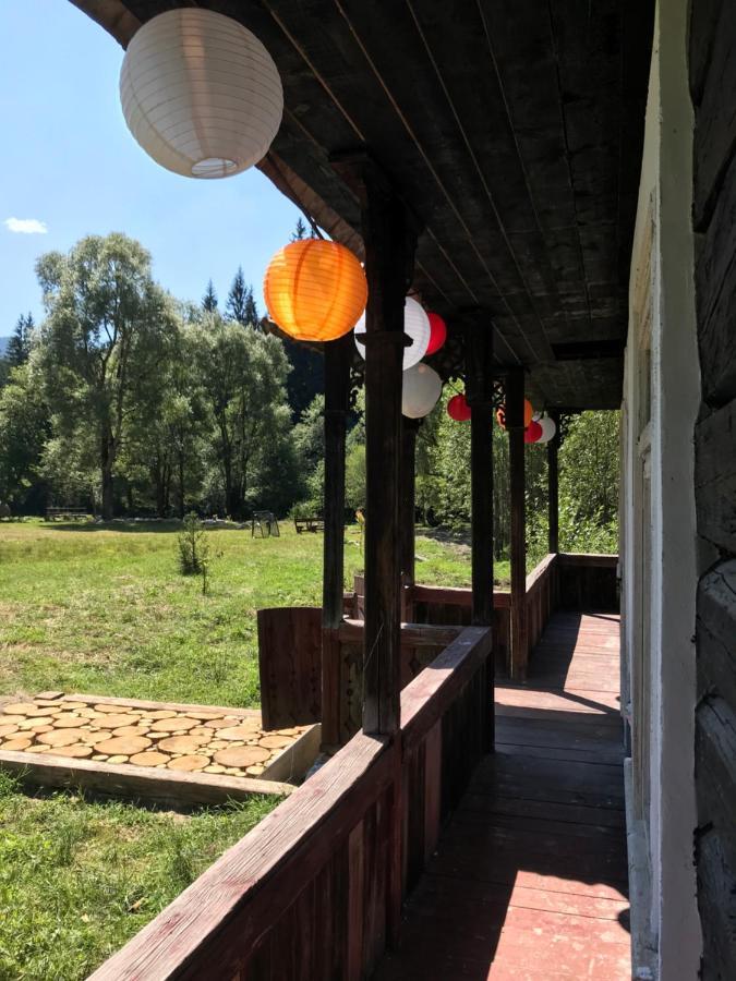 Hotel La Malu' Bistritei - Casutele Valea Stanii Zewnętrze zdjęcie